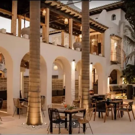 Residencial Algaida דירה *